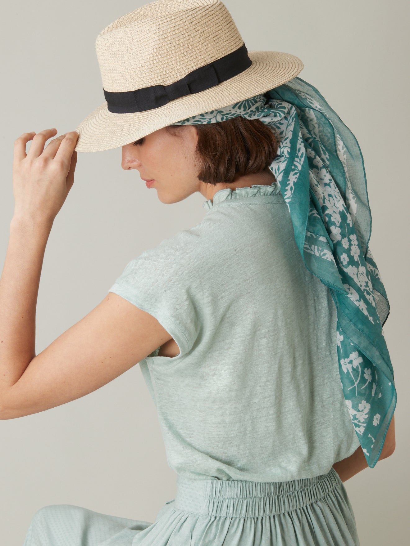 Foulard imprimé fleuri femme