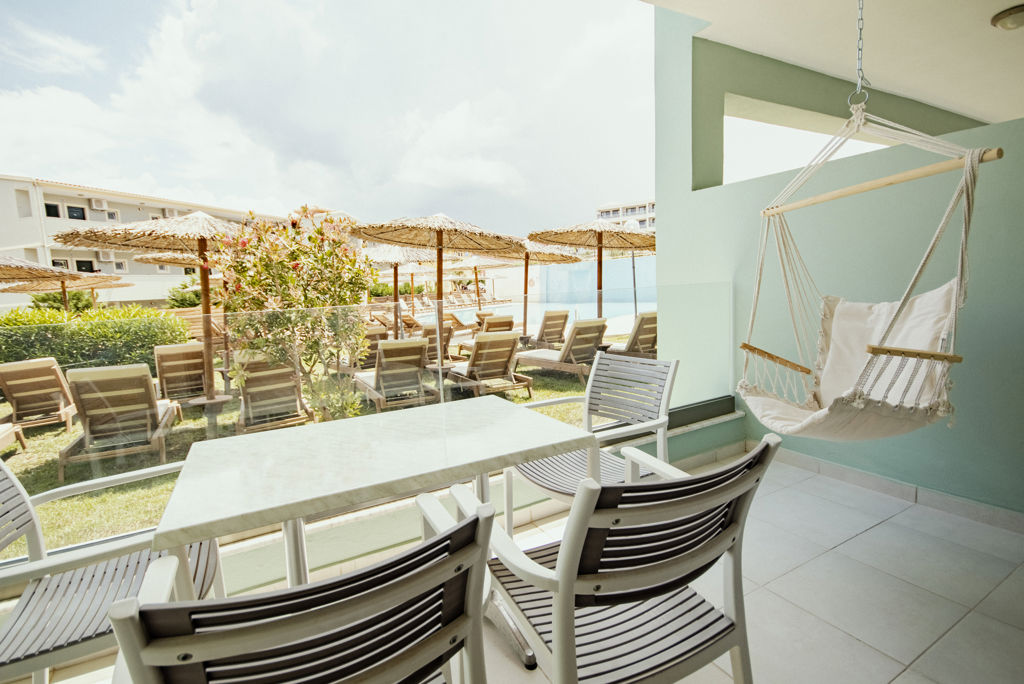 Robolla Beach SA Logies en ontbijt - Aparthotel