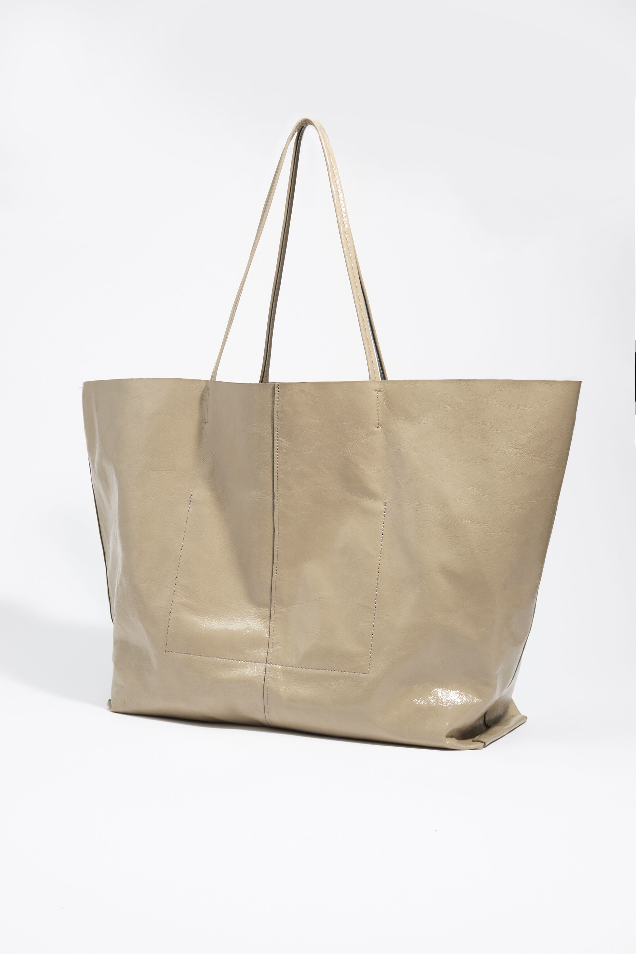Bolsa maxi shopper em couro verde-sálvia brilhante