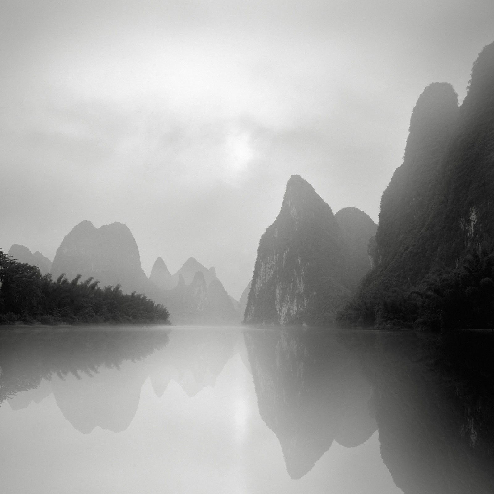 Li River, Guilin , Study 2 by Jonathan Chritchley - Limited Edition. Edition of: 100. Signed.