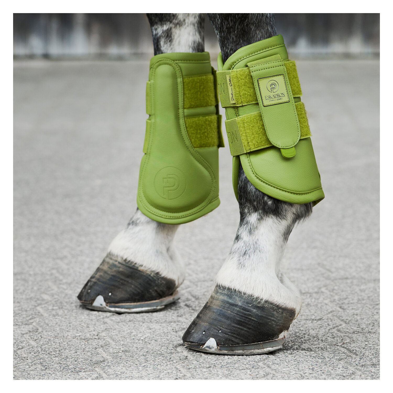 ESKADRON Platinum Gamaschen Faux Leather  - moss green