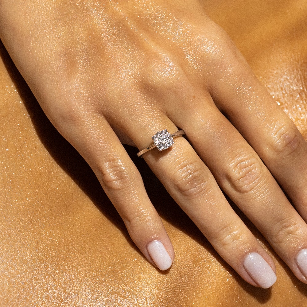 Bague Brillant Lucia - Or blanc 375/1000 & diamants