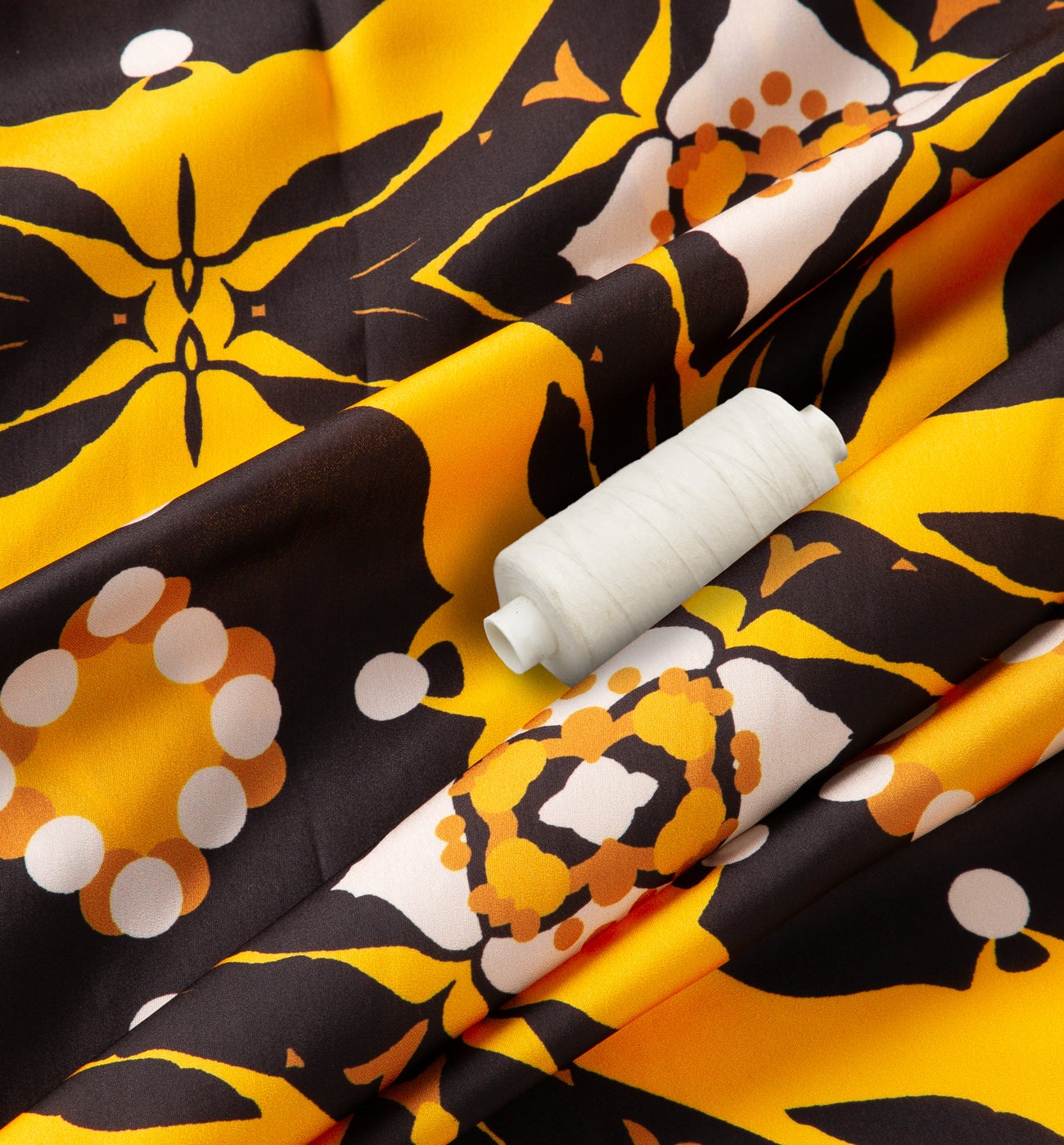 Coupon 2 m satin de polyester - Imprimé jaune