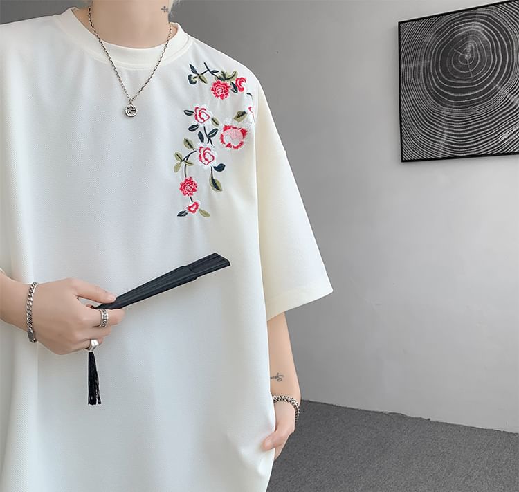 Freehop - T-shirt met korte mouwen, ronde hals en bloemenborduursel