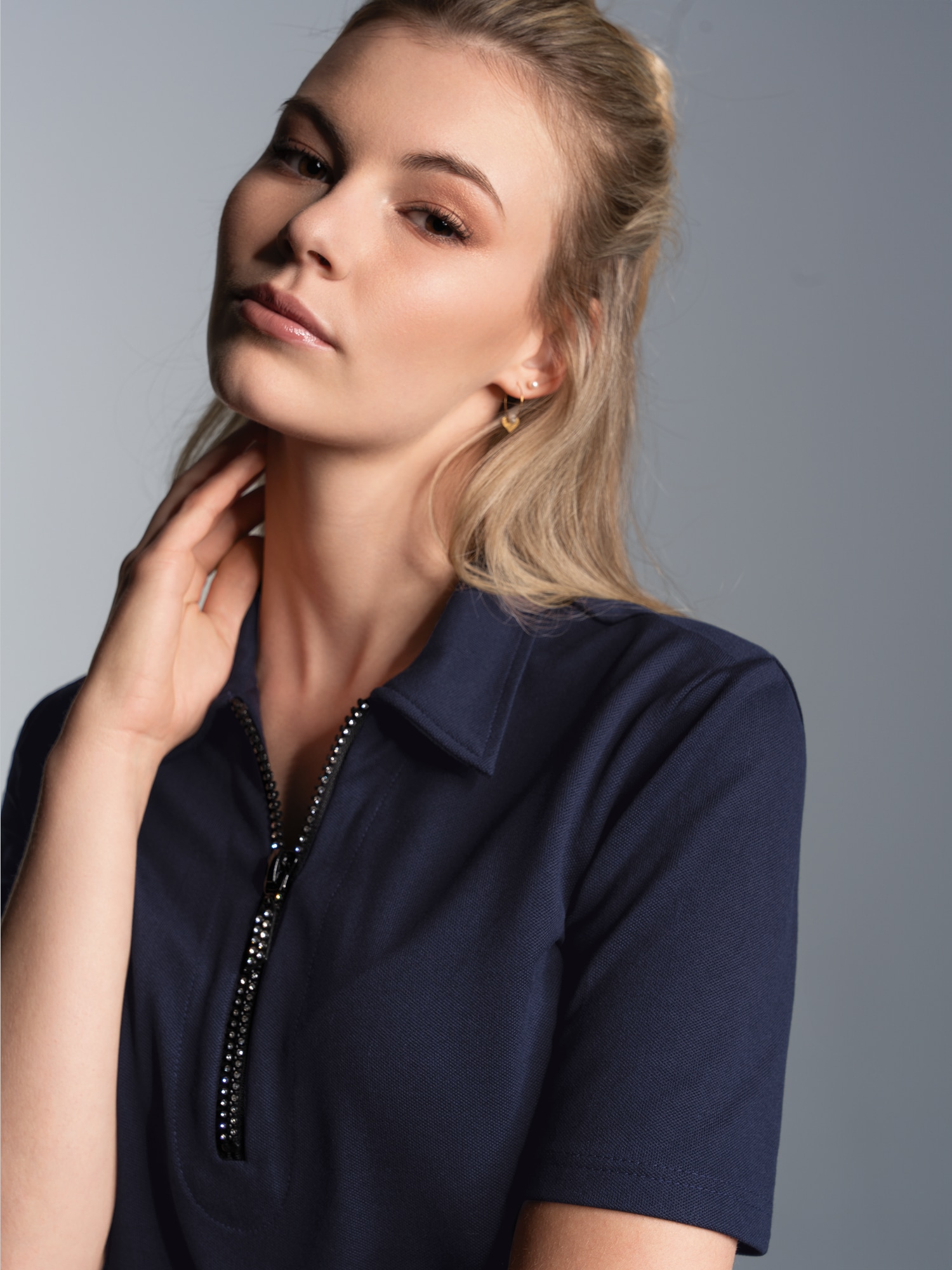Slim Fit Poloshirt mit Kristallsteinen Navy