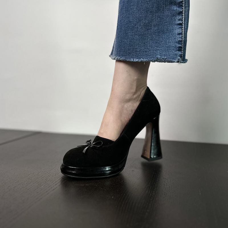 Karlao - Pumps met strik en dikke hak