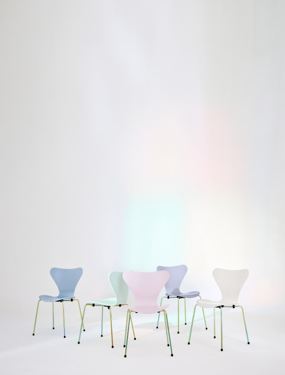Fritz Hansen Series 7™ Rainbow onderstel, Violet