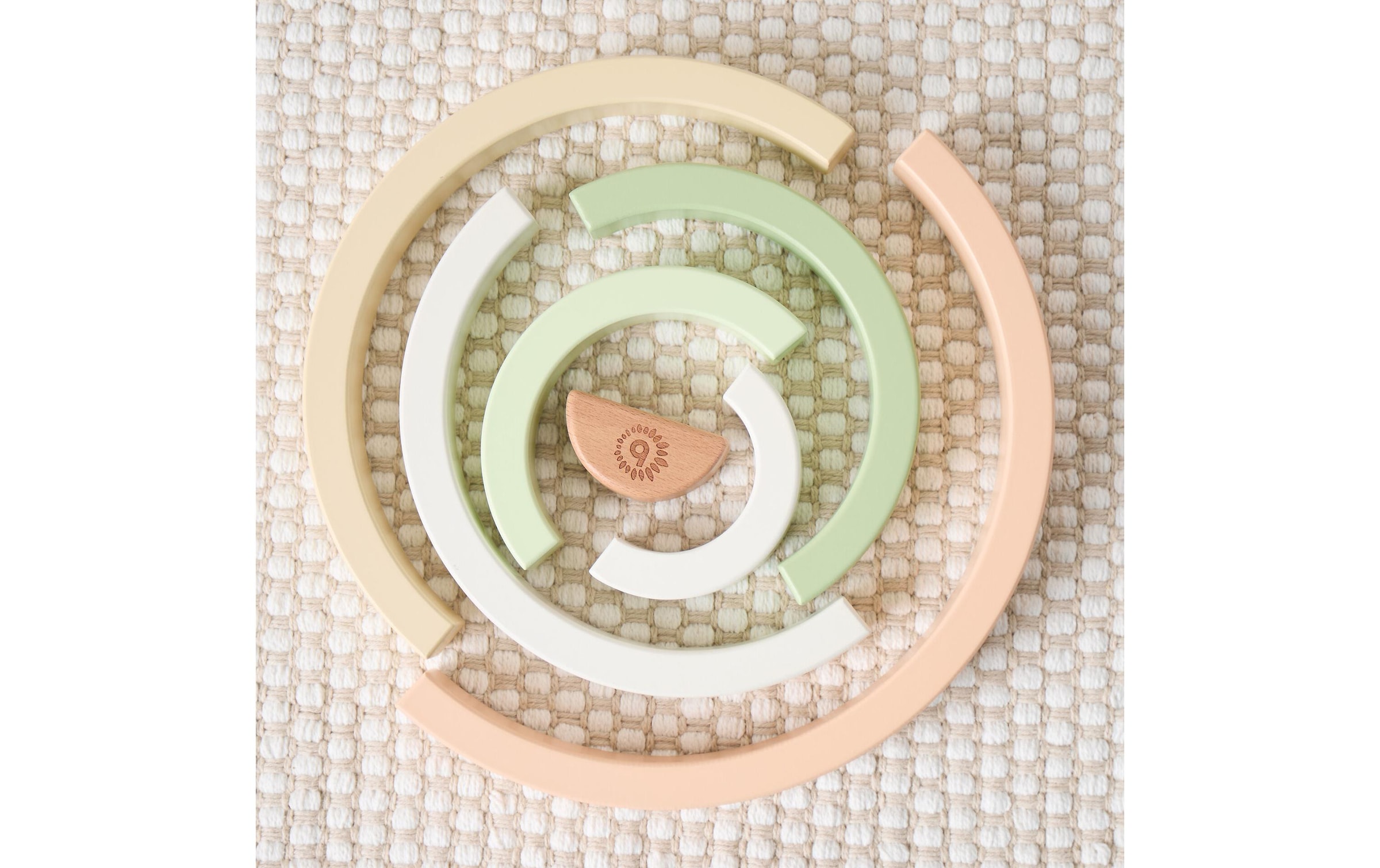 BIECO Stapelspielzeug »Regenbogen Hase Fine 24 cm x 12 cm x 2,5 cm«