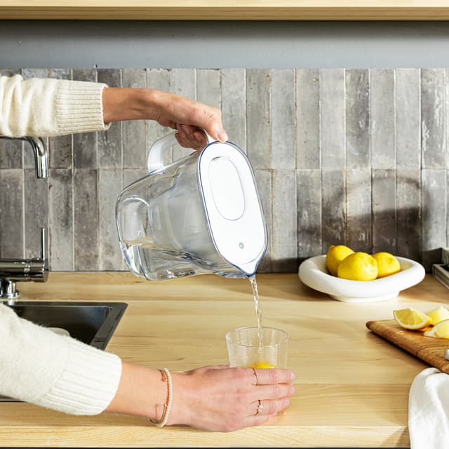 Brita Style Essential vandkande 1057796 (hvid)