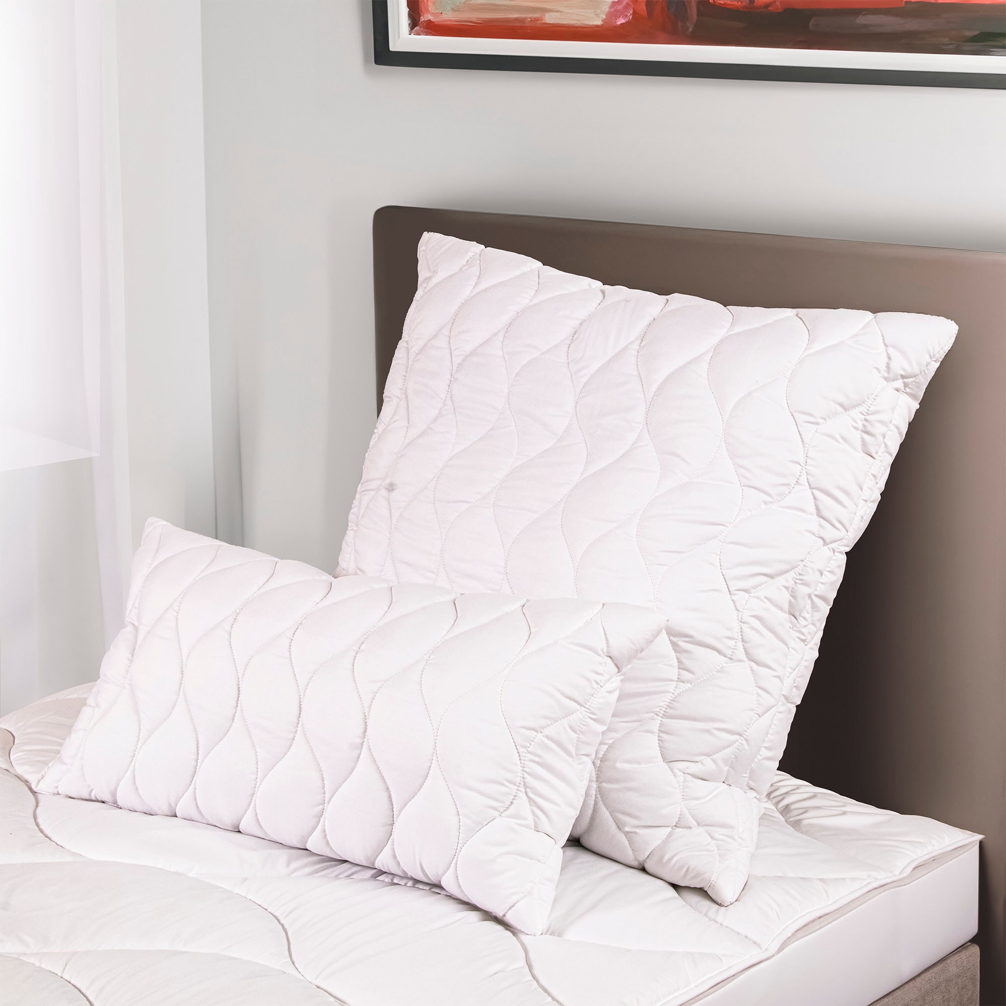 John Cotton Microfaserkissen »2für1, Kopfkissen, ein Kissen gratis, 40x80 cm, 80x80cm« Füllung: 100% Polyester Bezug: Microfaser Spar-Set, 1 Stk. tlg. ergonomisch, strapazierfähig, hochwertig, Kissen im Spar-Set