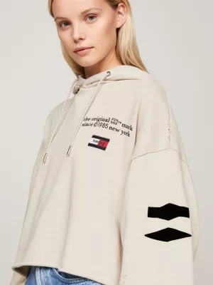 Moletom cropped unissex com estampa nas costas e modelagem ampla