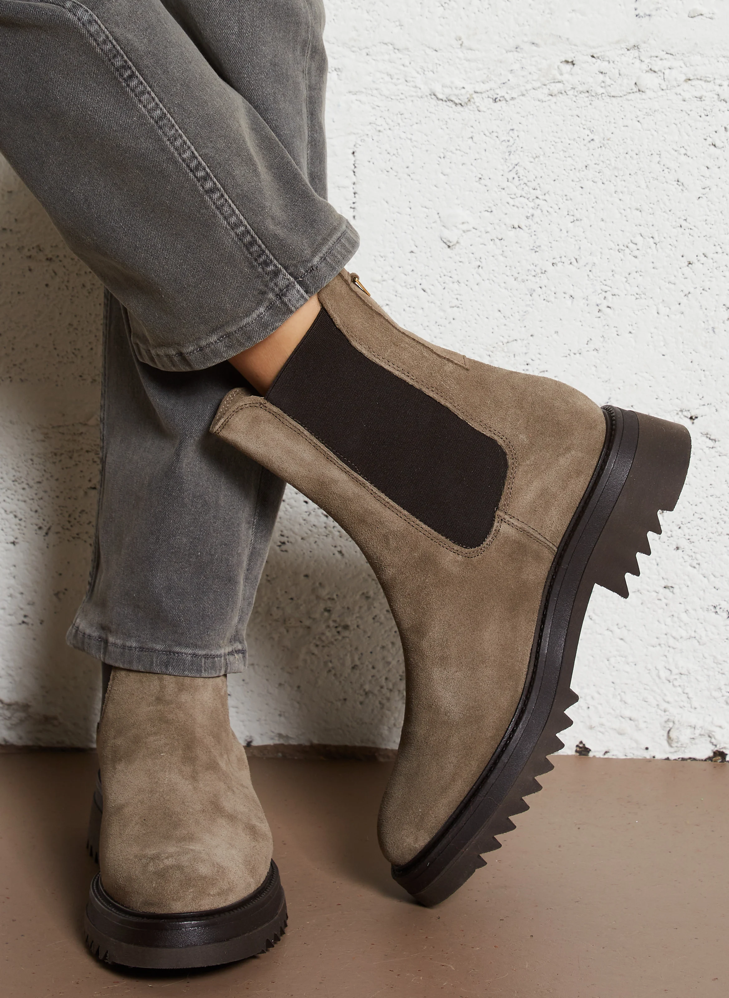 OPTIMISTE - Bottines en cuir velours | Beige
