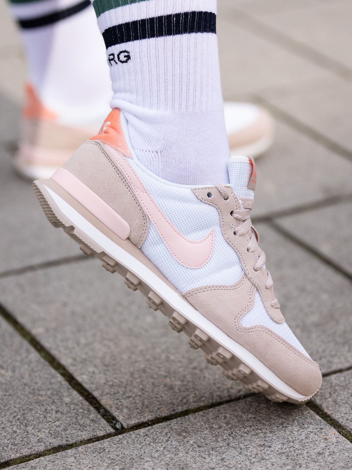 Internationalist