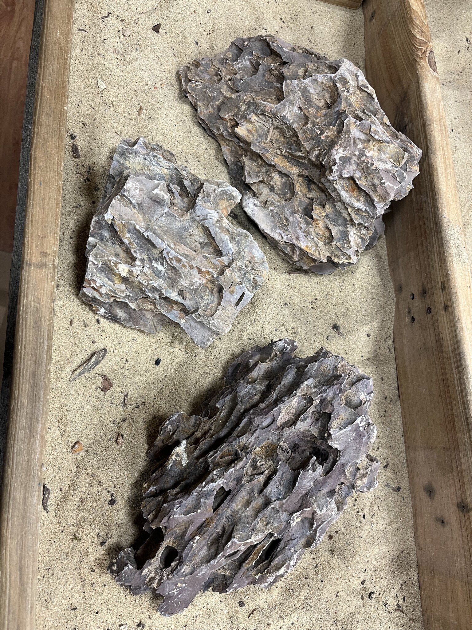 AQXL selected A Steenbundel Dragon Rock bruin 3 stuks | Hardscaping