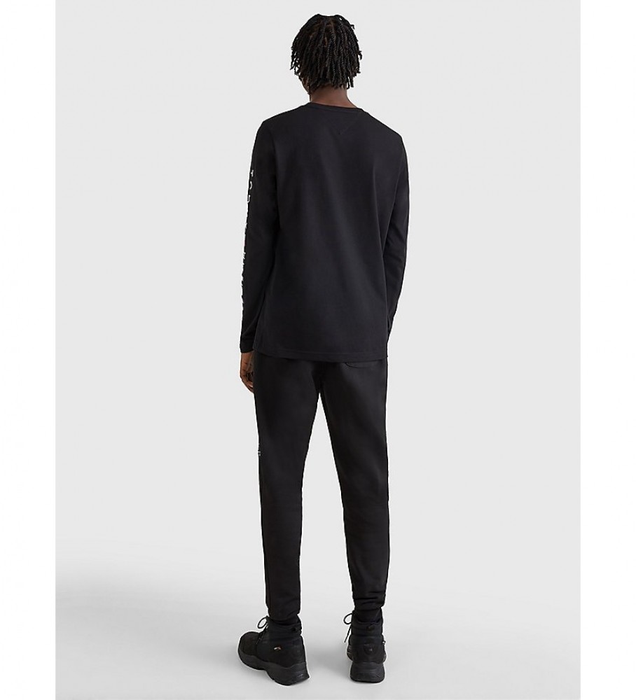 Camiseta Tommy Hilfiger Slim Fit preta com logo