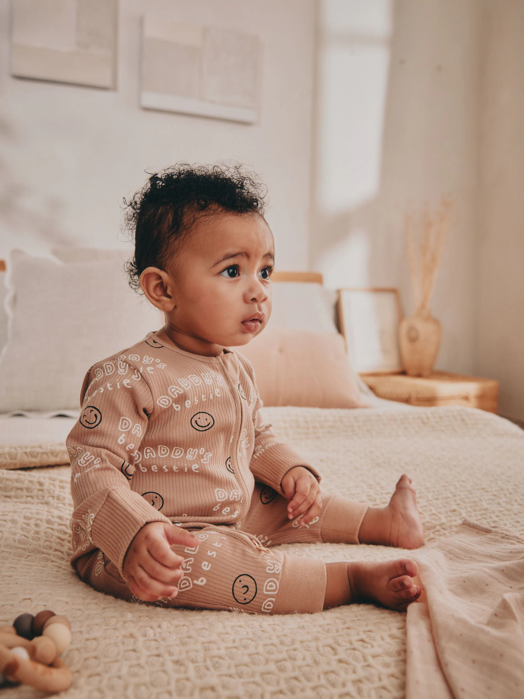Neutraal - Family Two Way Zip Footless Baby Sleepsuit (0-18mths)