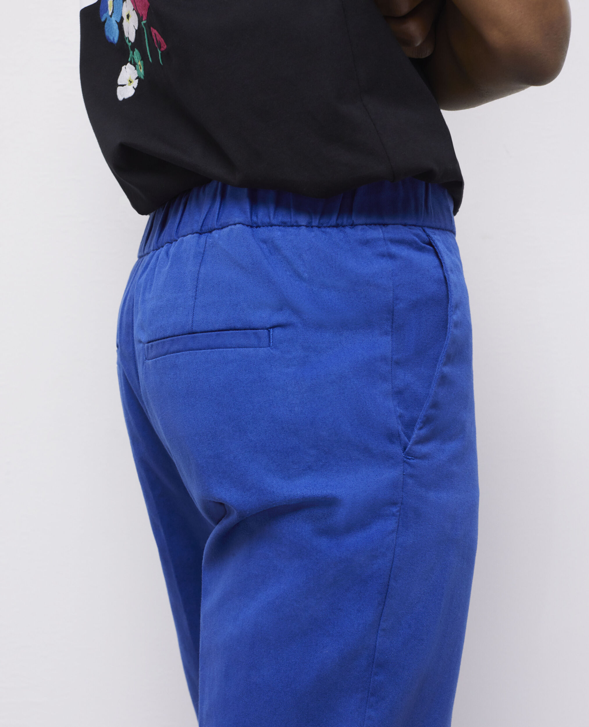 Pantalon bleu en coton