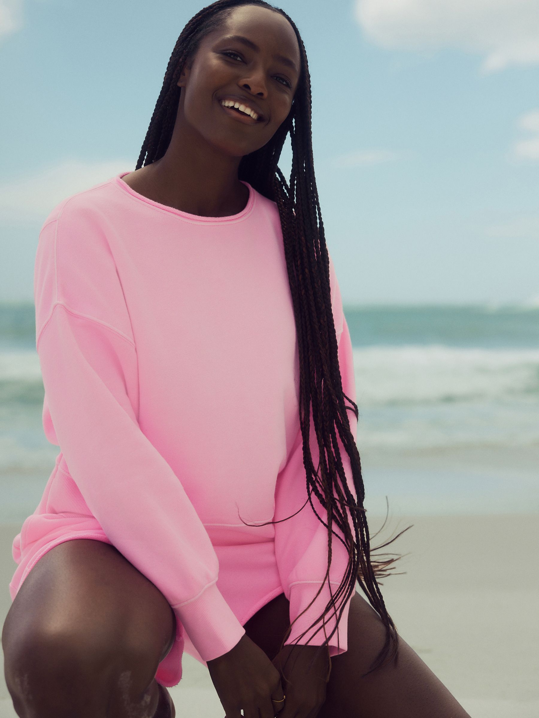 Roze bloemetjes - Sweatshirt met wassing, ronde hals en ongelijke zoomafwerking van katoen