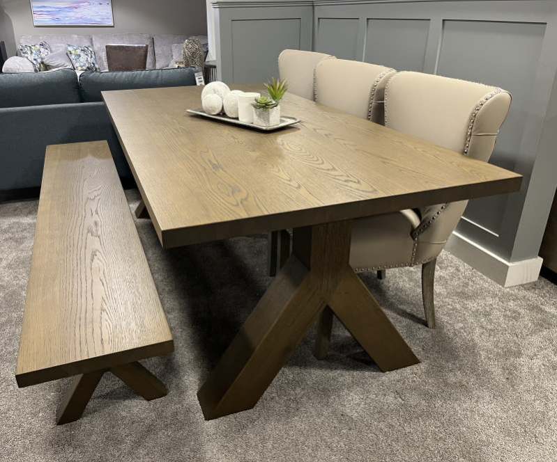 Mesa de jantar de 2,4 metros