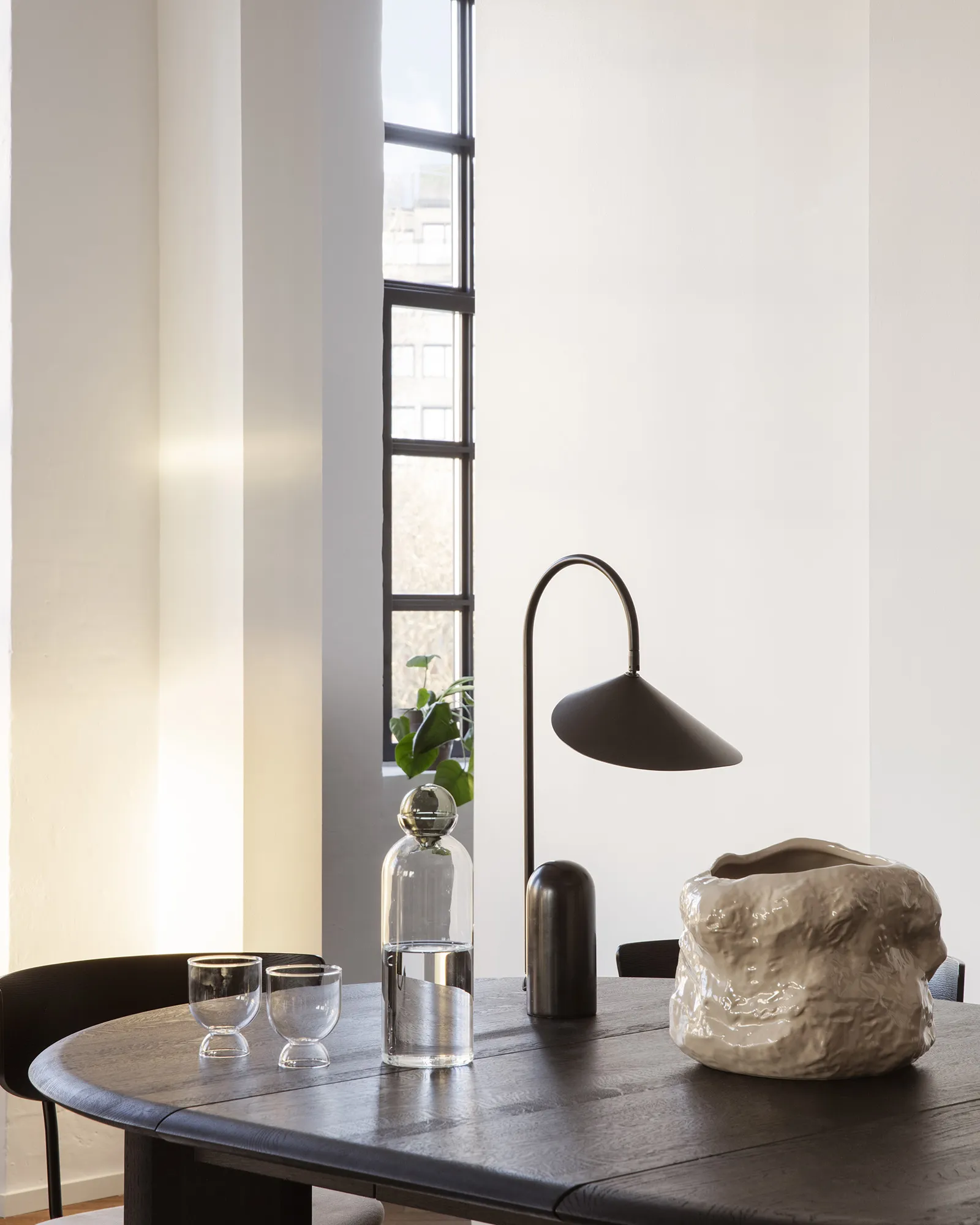 ferm LIVING Arum Table Lamp - EU PLUG