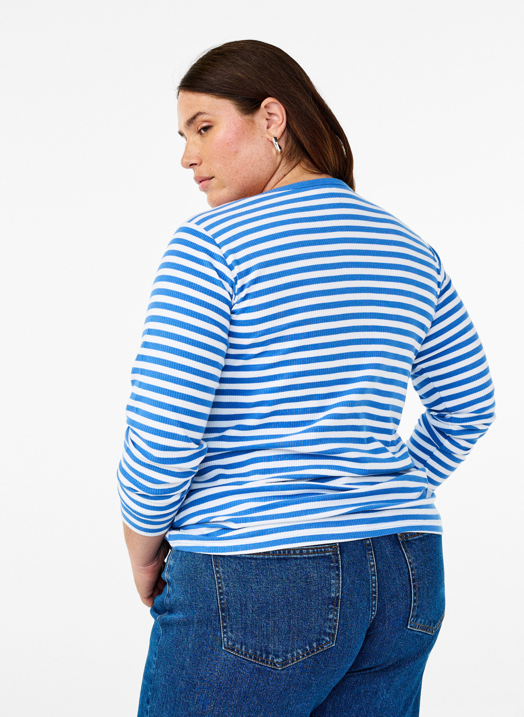 Stribet bluse med lange ærmer