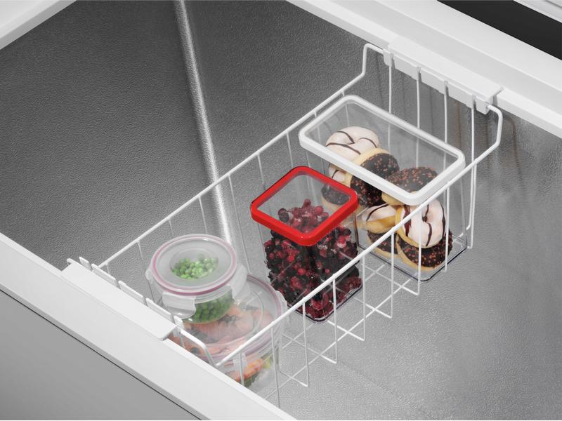 AEG by Electrolux Gefriertruhe AGT145 Weiss Freistehende Gefriertruhe