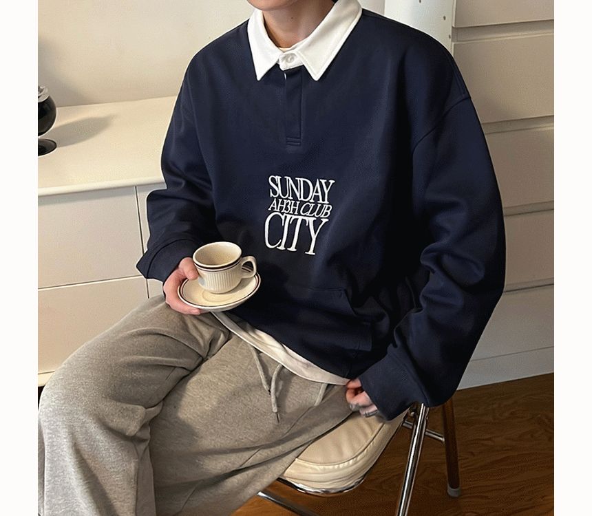 MRCYC - Sweatshirt met kraagletters