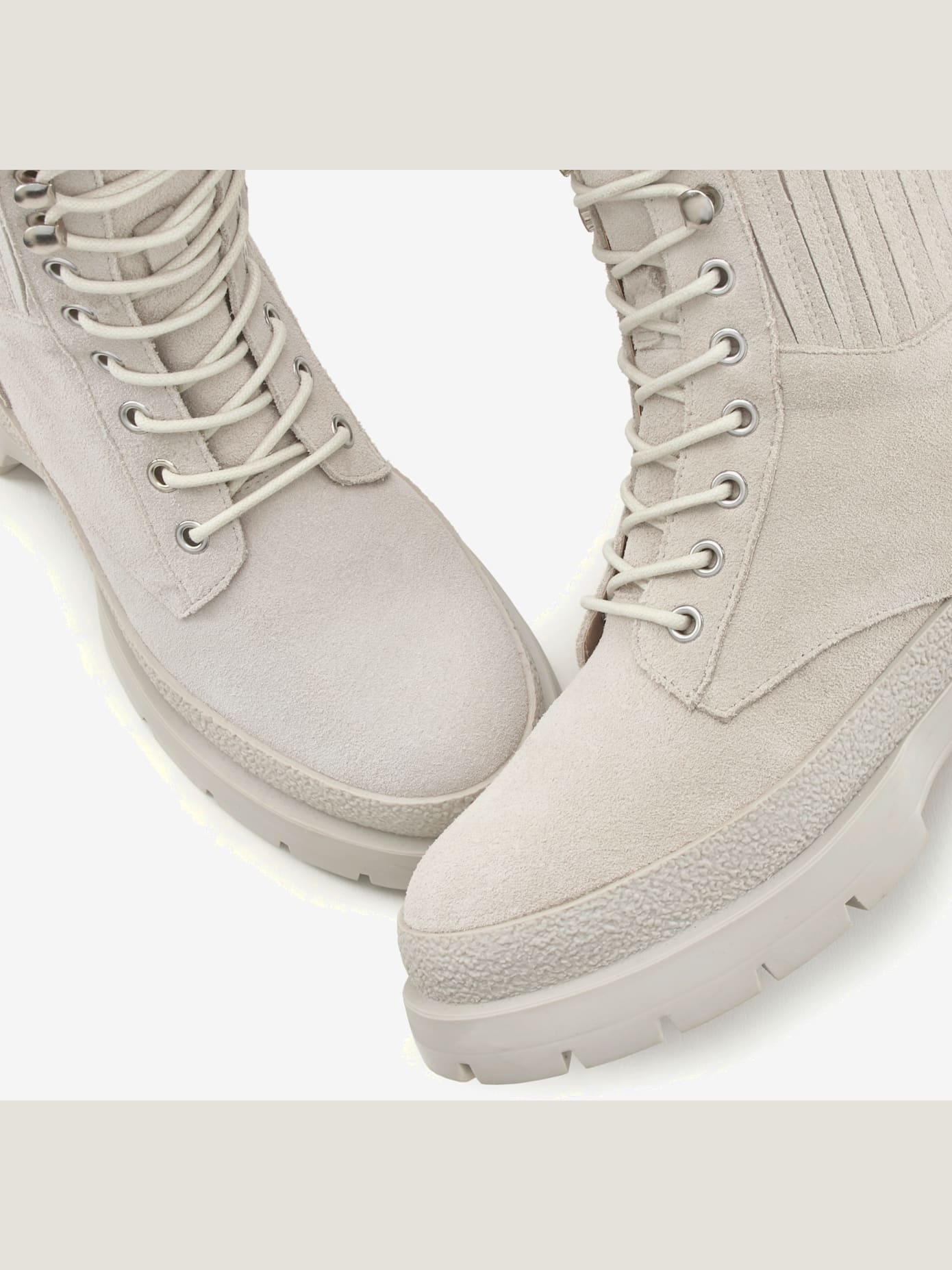Bottines en cuir doux