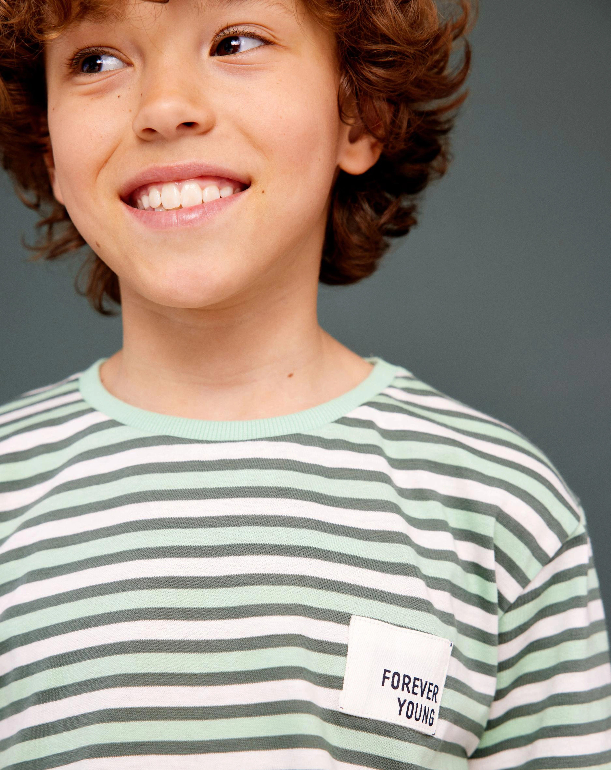 T-Shirt NKMDIK gestreift in hemlock