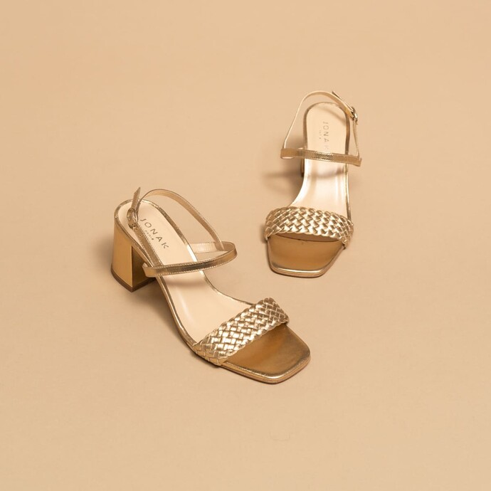 Sandales à talons et brides  en cuir métallisé doré