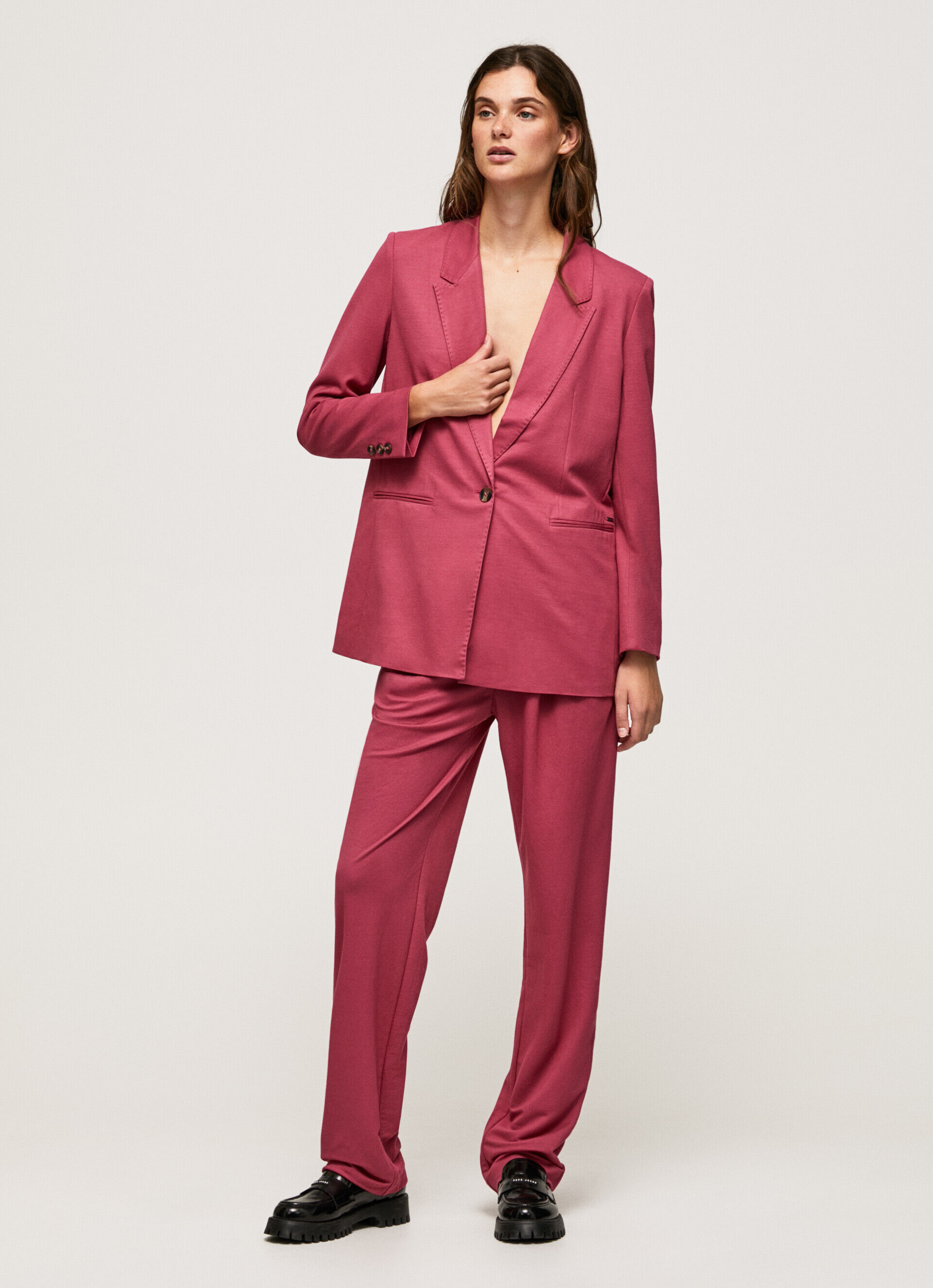 Blazer liso com ombreiras - rosa blush escuro
