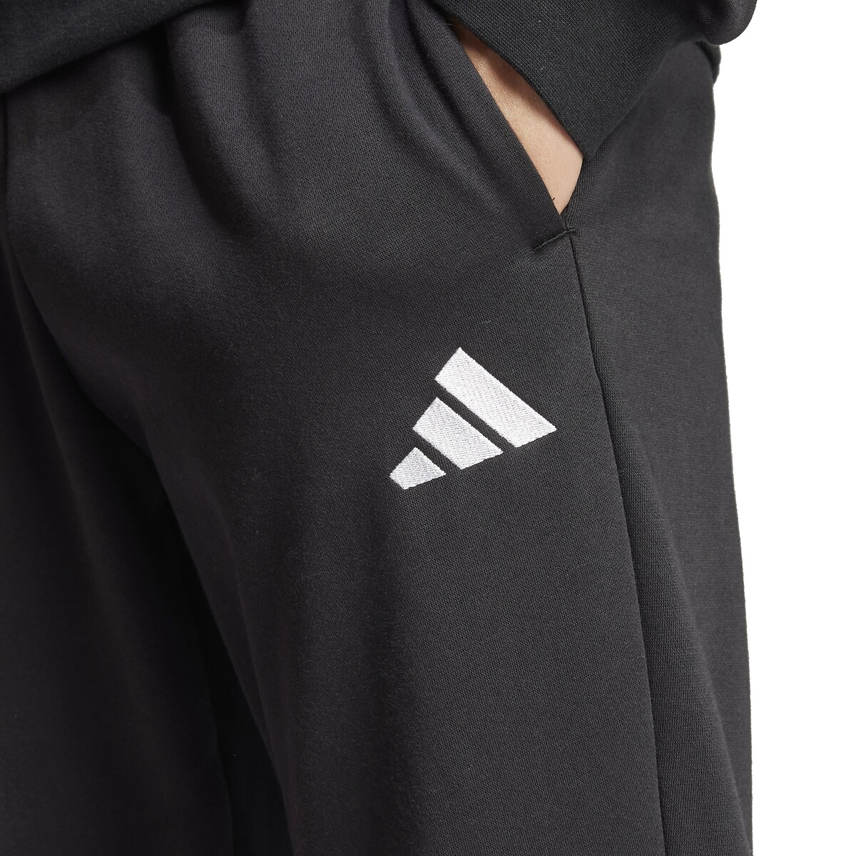 ADIDAS ROUPAS ESPORTIVAS<br>Conjunto de moletom com 3 listras