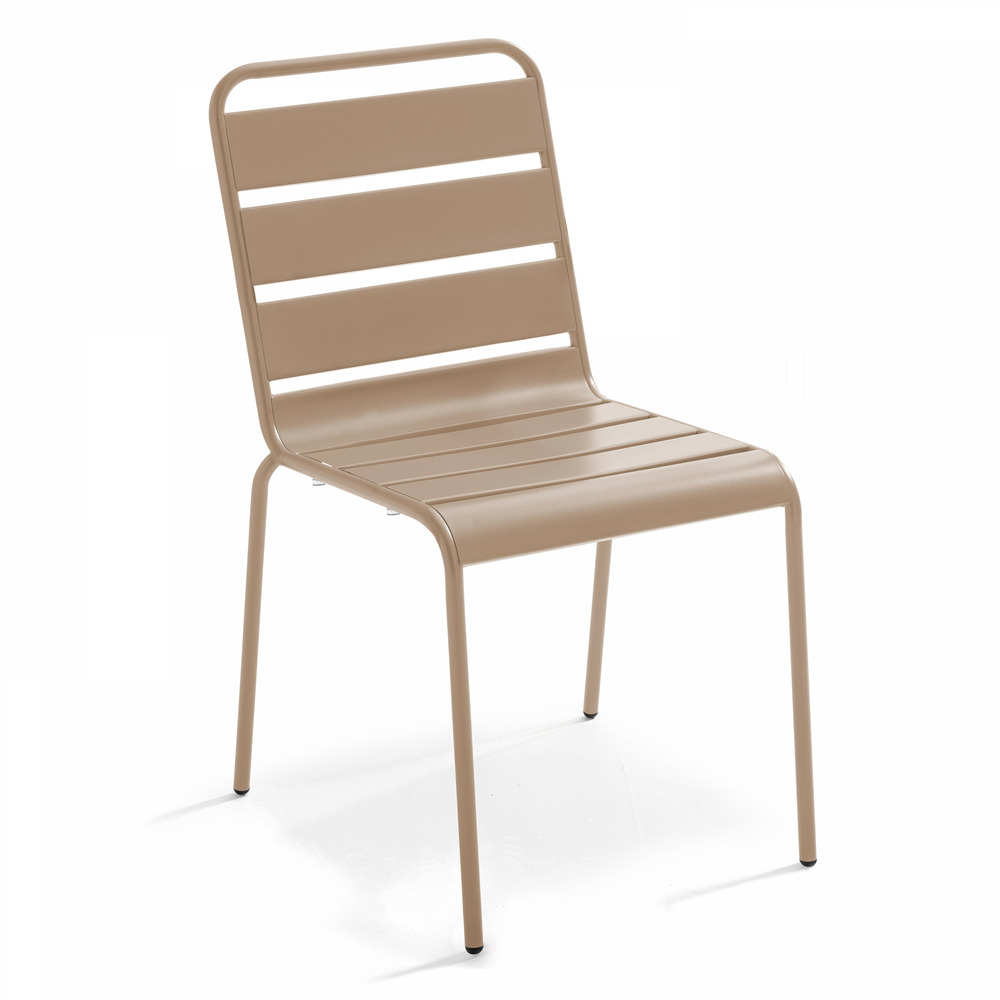 Chaise en métal taupe