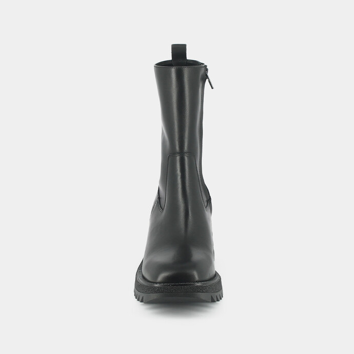 Boots à talons et semelles crantées  en cuir noir