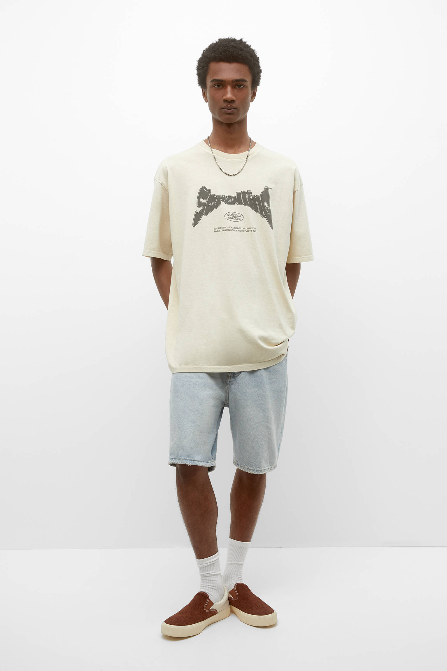 Camiseta de manga curta com estampa de texto STWD - Areia
