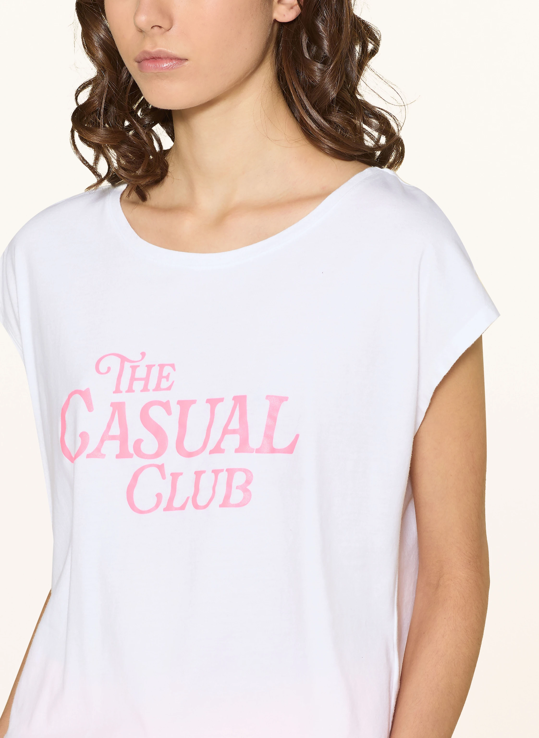 Juvia T-Shirt SARA