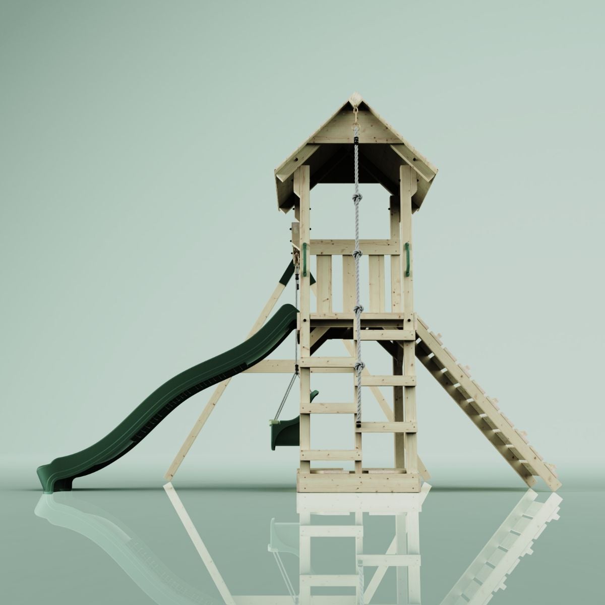 PolarPlay Göteborg houten speeltoren in het groen,