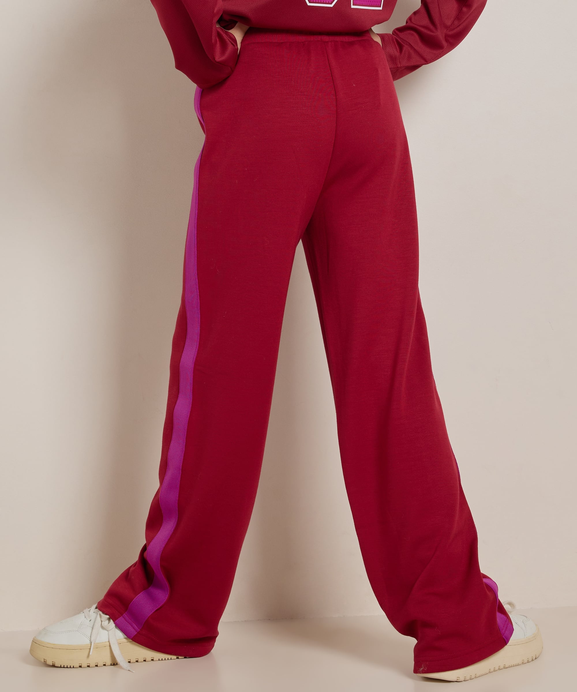 wide fit broek met streep
