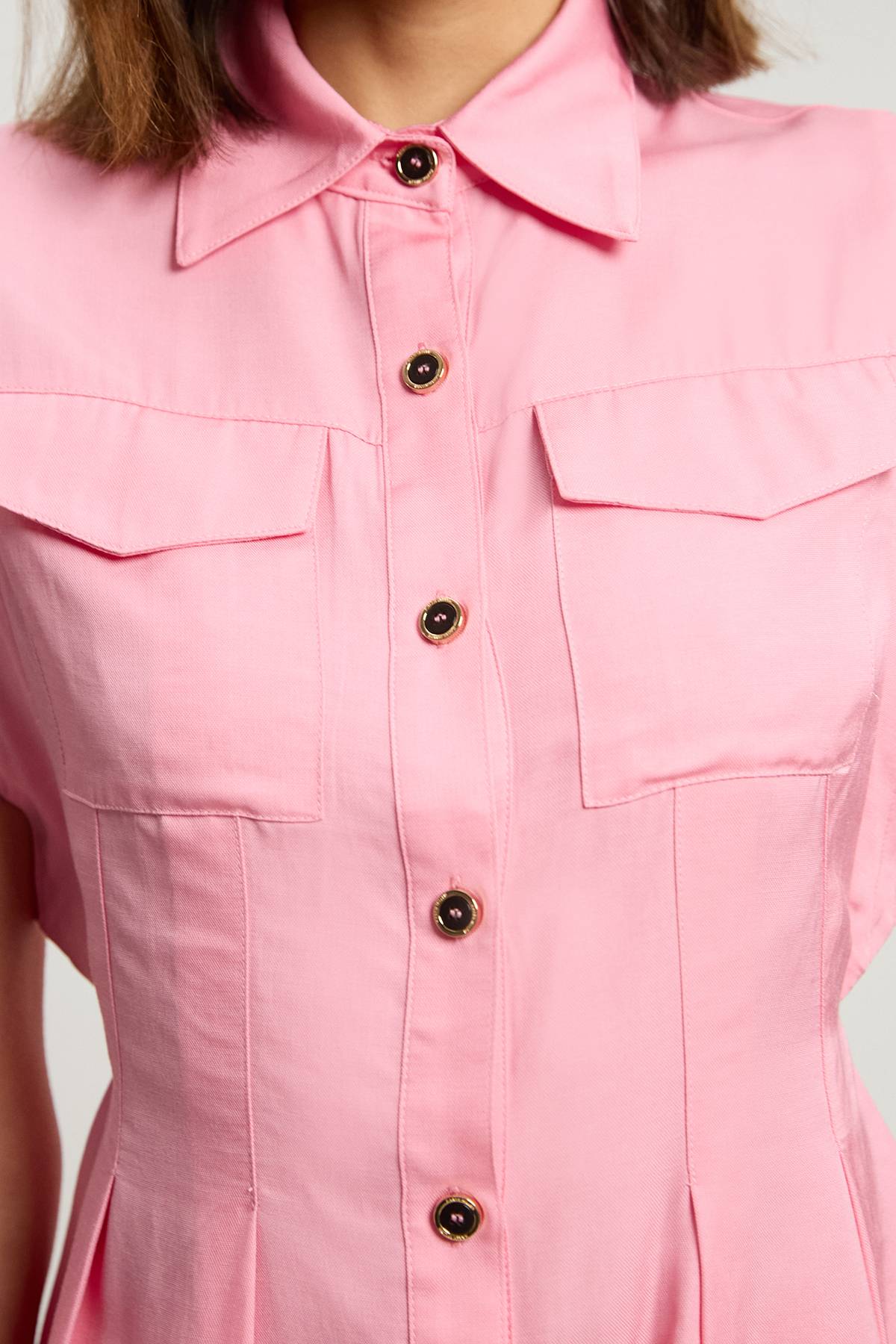 KarenMillen Chemisier tissé en viscose et lin de qualité supérieure avec surpiqûres et détail de couture à la taille