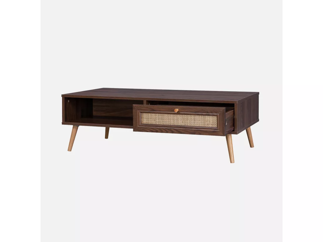 Table basse en cannage 110x59x39cm - Bohème - couleur bois foncé. 1 tiroir. 1 espace de rangement. pieds scandinaves