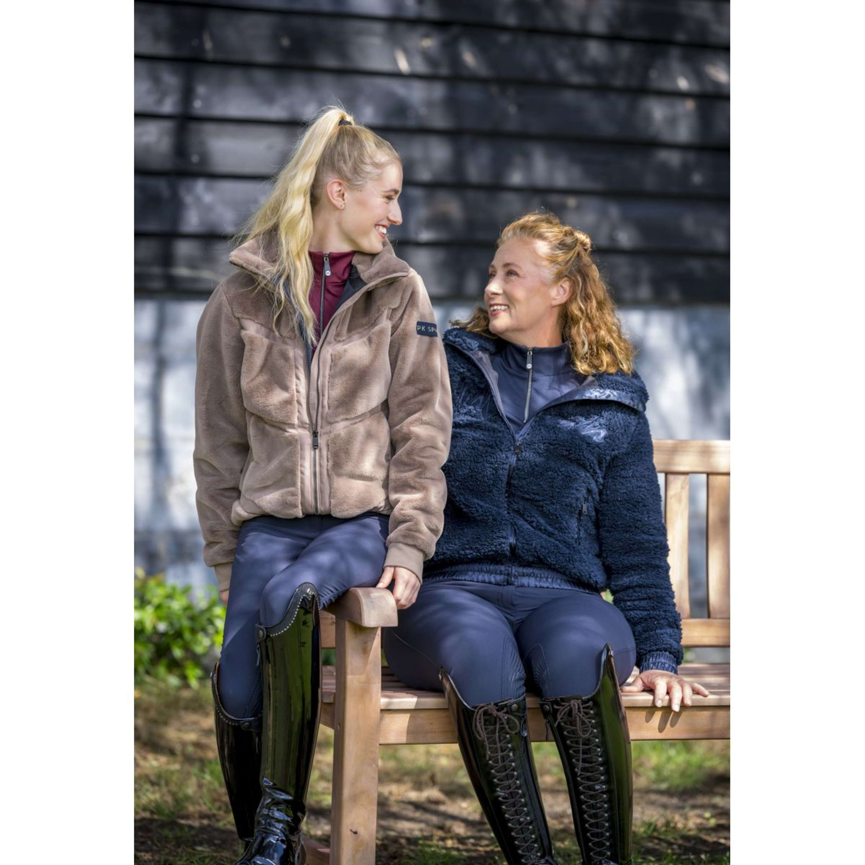 PK Fluffy Vest Roebel Ebony