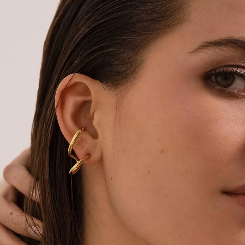 Boucles d'oreilles en acier argenté effet manchette de lobe lisse