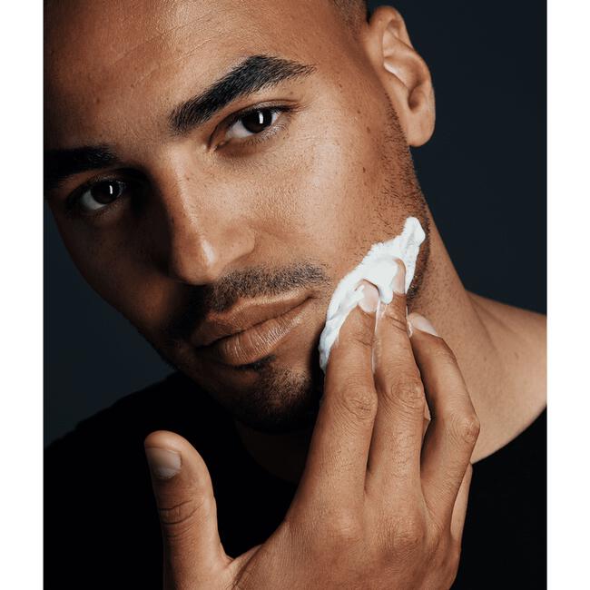 NIVEA MEN Protect & Care Verzorgend Scheerschuim 250ml