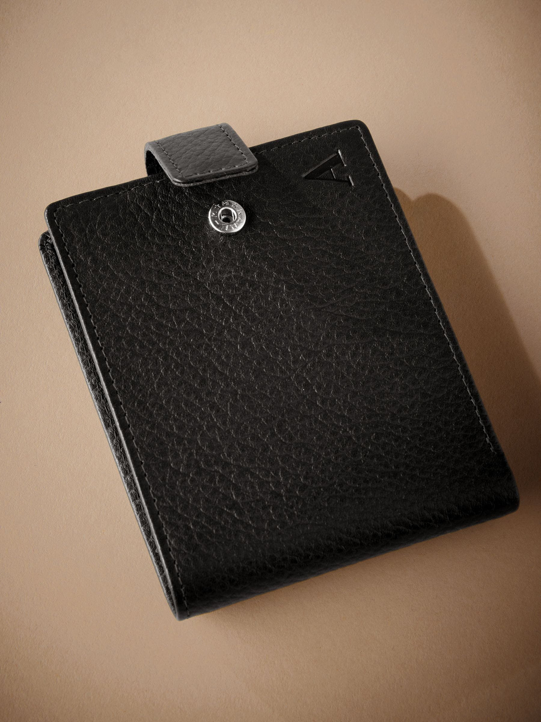 Zwart - Signature Monogram Wallet