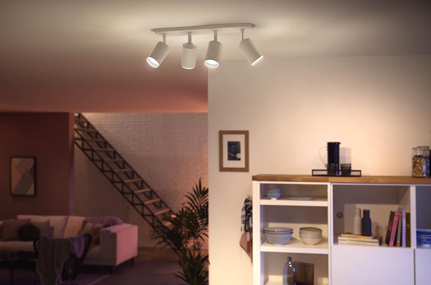 Philips Hue White & Color Ambiance Fugato Spot 4 flg. weiß 4x350lm, dimmbar, 16 Mio. Farben, steuerbar via App, kompatibel mit Amazon Alexa