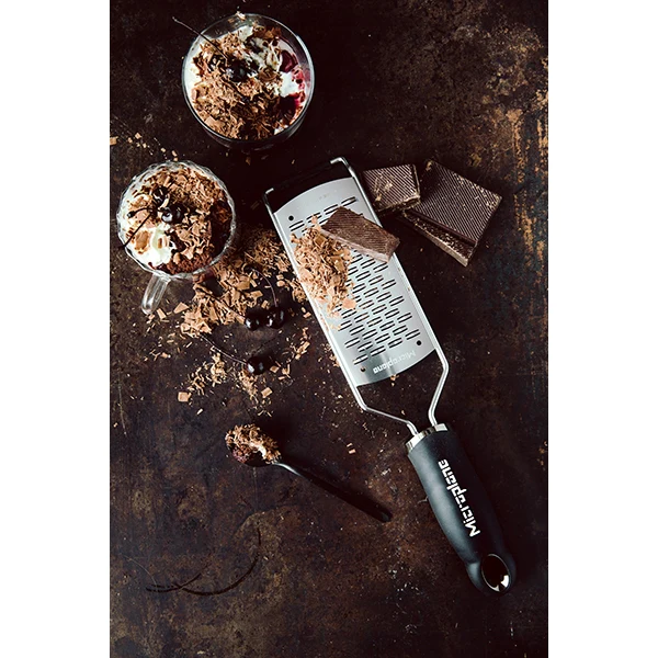 Râpe à fromage double tranchant Gourmet noir Microplane