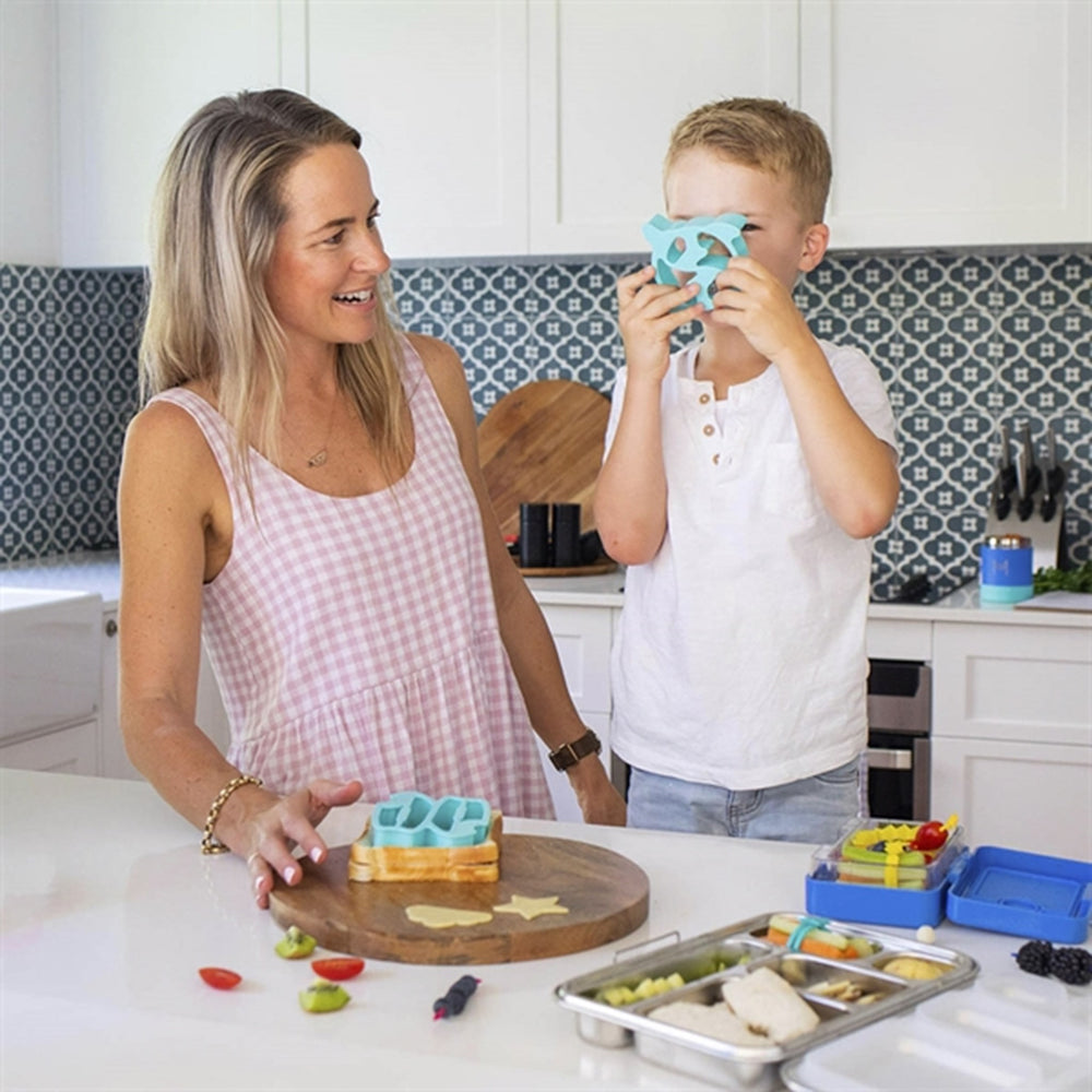 Køb Lunch Punch® Sandwich Cutters & Bento Set Dino