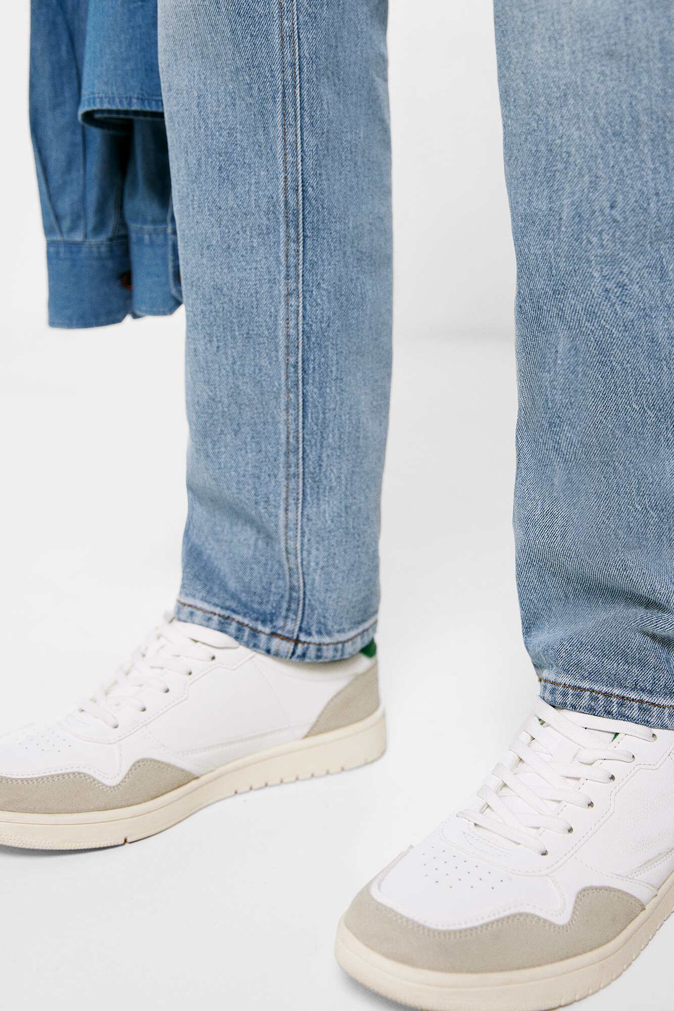jeans de lavagem clara padrão