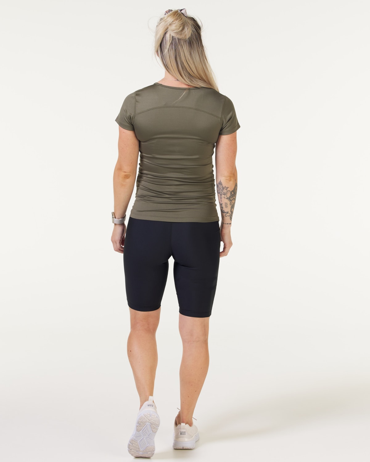 LEVITY Ace Mama Biker Shorts Black
