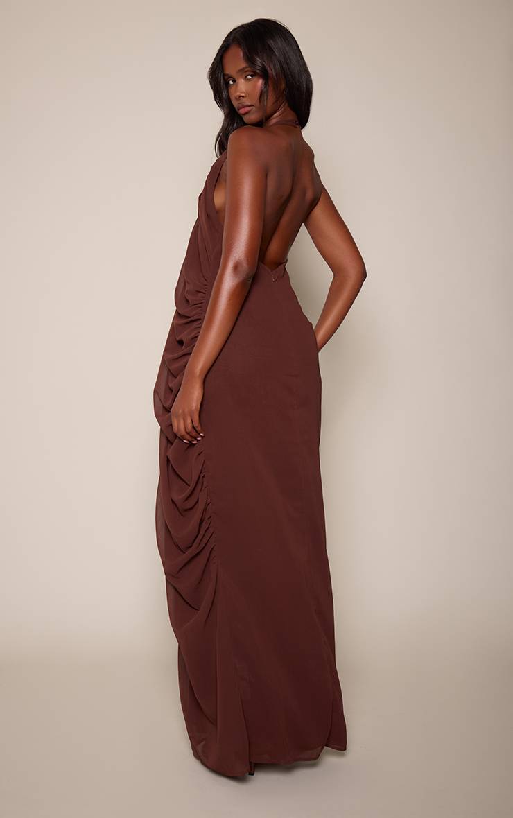 Chocolat Robe Longue En Mousseline À Décolleté Plongeant Avec Détails Drapés Froncés